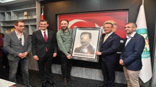 CHP Genel Başkanı Özgür Özelden ilk ziyaret Başkan Zeyreke