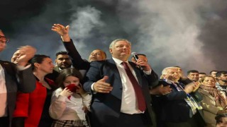 CHPli Mehmet Gürel, Yalova Belediye Başkanlığına seçildi