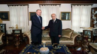 Cumhurbaşkanı Erdoğan, MHP Lideri Bahçeliyi ziyaret etti