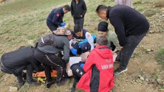 Dağda ot toplarken rahatsızlanan vatandaşın imdanına UMKE yetişti