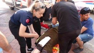 Dakikalarca bekledi, son adımında otomobilin altında kaldı