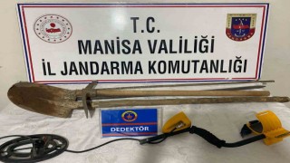 Defineciler suçüstü yakalandı