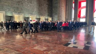 Devlet erkanı Anıtkabirde
