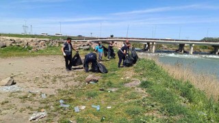 Dicle Nehri çevresi atıklardan temizlendi