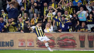 Dusan Tadicten orta sahadan gol