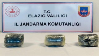 Elazığda 9 kilo esrar ele geçirildi