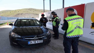 Elazığda jandarma ekiplerinden bayram denetimi