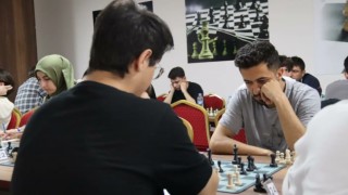 Elazığda satranç turnuvası sona erdi