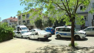 Emekli polis memuru silahla vurulmuş halde bulundu