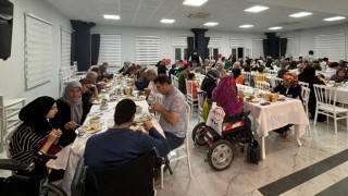 Engelli Vatandaşlar İçin Sıcak Bir İftar Sofrası