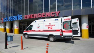 Erzincanda 2 ayrı trafik kazasında 7 kişi yaralandı