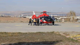 Erzincanda helikopter ambulans donanımlarının tanıtıldığı bilgilendirme toplantısı yapıldı