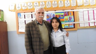 Erzincanda iki kadının aday olduğu seçimde oylar eşit çıkınca muhtar kura ile belirlendi