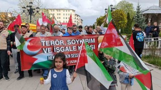 Erzurumda hekimler ve sağlıkçılar Filistin için sessiz yürüyüş yaptı