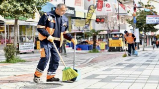 Esenyurtta sokaklar Ramazan Bayramına hazır