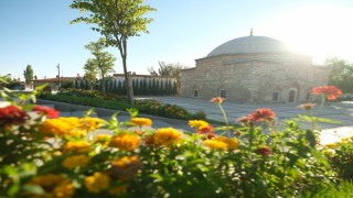 Eskişehir Valiliği Hazinedar Mescidi paylaşımıyla Turizm Haftasına dikkat çekti