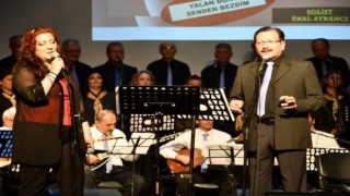 Eskişehirde Kurtuluş Türk Halk Müziği Korosu konseri
