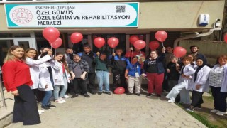 Eskişehirde polis 25 özel çocuğa etkinlik düzenledi