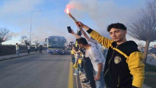 Fenerbahçeye Sivasta coşkulu karşılama
