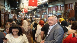 Gaziantepin Bakırcılar Çarşısında bayram ve tatil yoğunluğu