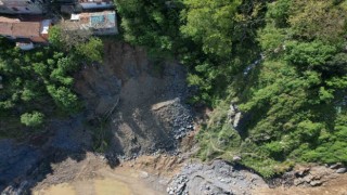 Gaziosmanpaşadaki heyelan bölgesinin son durumu havadan görüntülendi