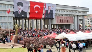 Giresun Valisi Serdengeçti: “Dünyada 10 binlerce çocuk 23 Nisanı göremedi”