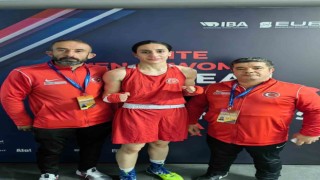 Gizem Özer, çeyrek finale yükseldi