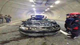 Göksun tünellerinde trafik kazası: 1i ağır 4 yaralı