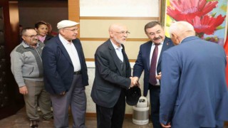 Gölbaşı Belediye Başkanı Odabaşı vatandaşlarla bayramlaştı
