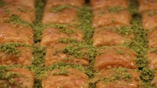 Hacıbaba Pastaneleri Diyarbakırda bayram sürecinde 30 ton tatlı sattı