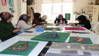 Haliliye Belediyesi ile kadınlar meslek öğreniyor