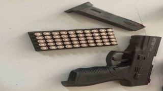 Hatayda ruhsatsız silah ve mühimmat ele geçirildi