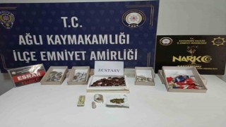 Hırsızlık suçundan aranıyordu, uyuşturucuyla yakalandı