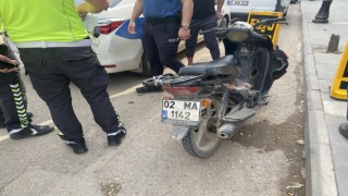 İki motosiklet çarpıştı: 1 yaralı