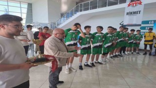 İmam-Hatip okulları arasında spor heyecanı devam ediyor