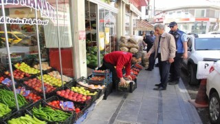 İşgal edilen kaldırımlara zabıta denetimi