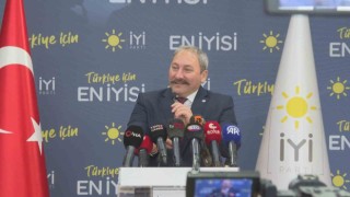 İYİ Parti Genel Başkan Yardımcısı Akalın, Genel Kurultayda genel başkan adayı olacağını açıkladı