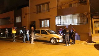 İzmirde baba dehşeti: 1 kızını öldürdü, diğerini yaraladı
