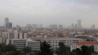 İzmire sis değil, çöl tozu bulutu çöktü: Göz gözü görmedi