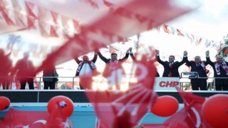 İzmirliler 20 yıldır büyükşehirde AK Partiyi seçmiyor