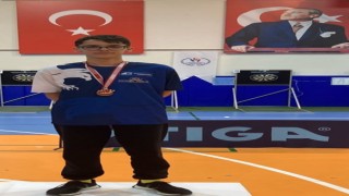 İznikli dart sporcusu Toprak Aras milli takımda