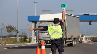 Jandarma denetledi, bir ayda 626 araç ve 157 sürücü trafikten men edildi