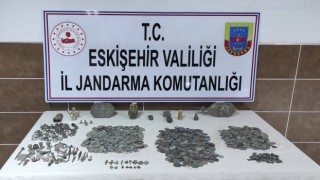 Jandarma ekipleri bin 866 adet tarihi eser ele geçirdi