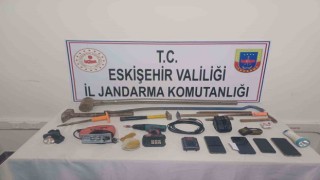 Jandarma ekiplerinden kaçak kazıya suçüstü