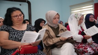 Kadınlar, yazar Fatma Burçakla kitabını konuştu