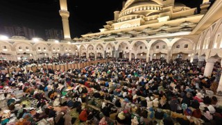 Kadir Gecesinde Şahinbey Millet Cami doldu taştı