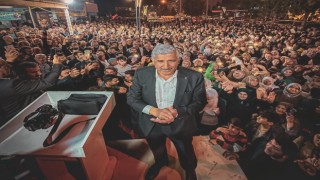 Kahtada AK Partinin adayı Mehmet Can Hallaç belediye başkanı seçildi