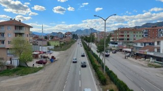 Karadenizi İstanbula bağlayan D-100 karayolunda trafik yoğunluğu arttı