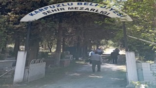 Karpuzluda mezarlığın bakımsız hali tepki çekti