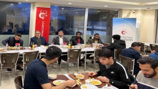 Kars İlim Yayma Cemiyeti öğrencilerle iftarda bir araya geldi